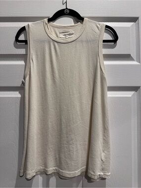 THE GREAT. Cream Crew Muscle Tee